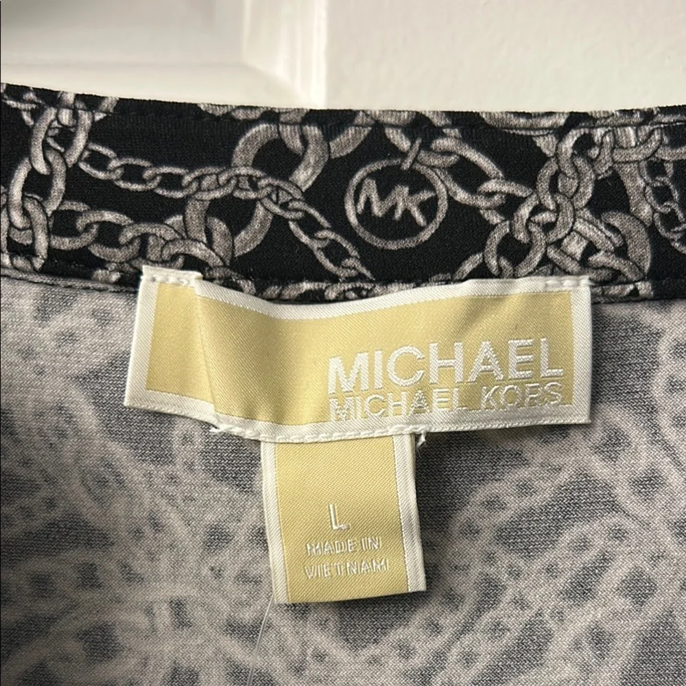 MICHAEL Michael Kors Graphic Black and Gray Blouse with Mandarin Collar - Picture 2 of 4